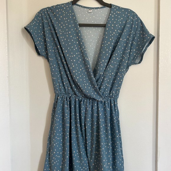 Uniqlo flowy romper - Picture 1 of 3